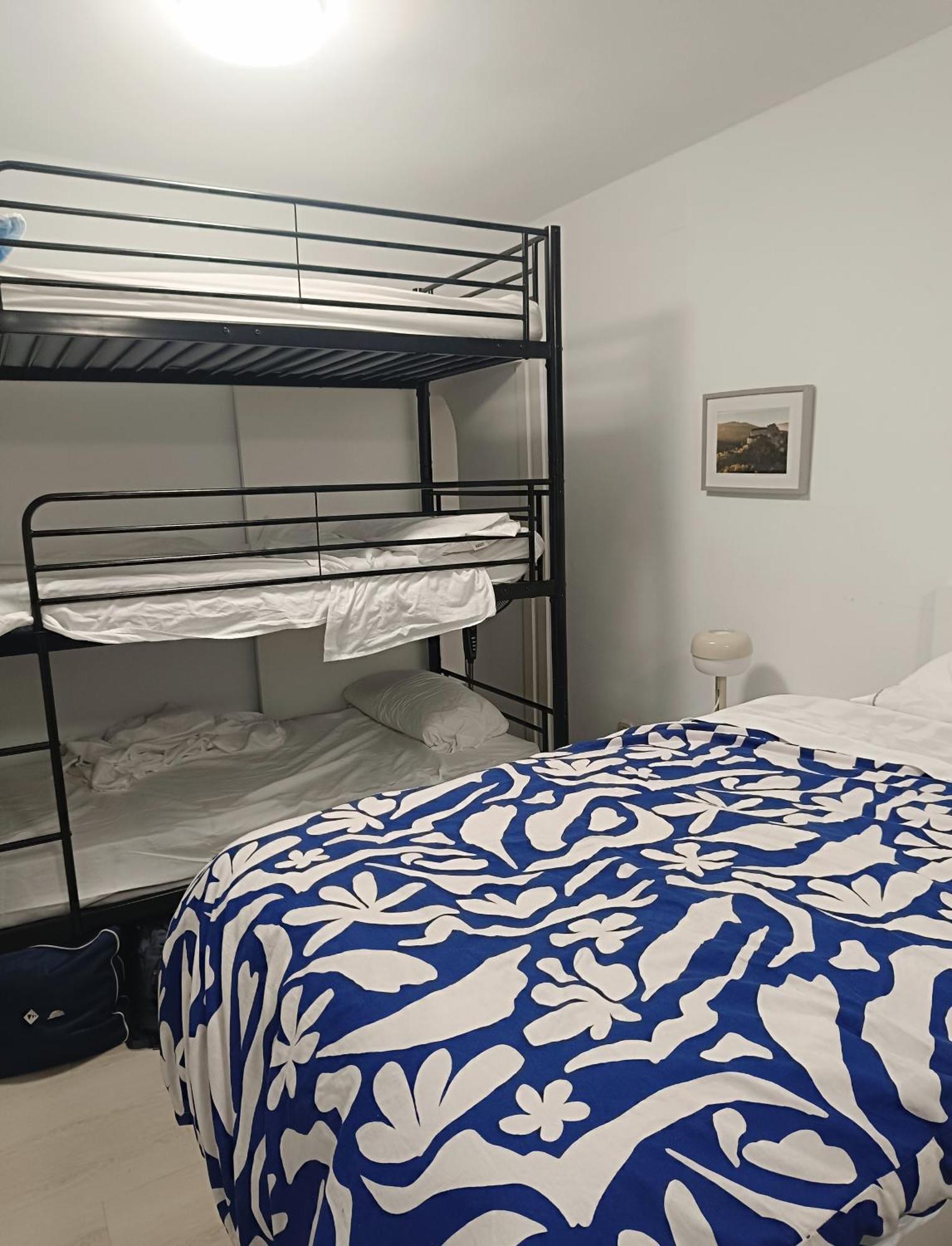 Hostel Latimoamericano Masculino Madrid Kültér fotó